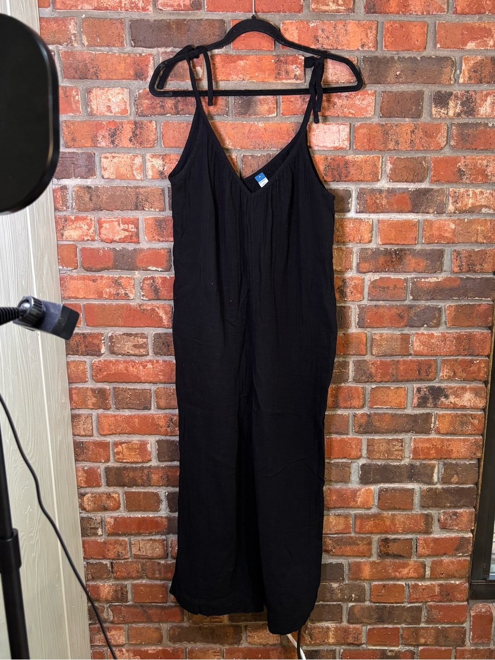 Old navy womens tie shoulder cropped wide leg gauzy cotton jumpsuit black M